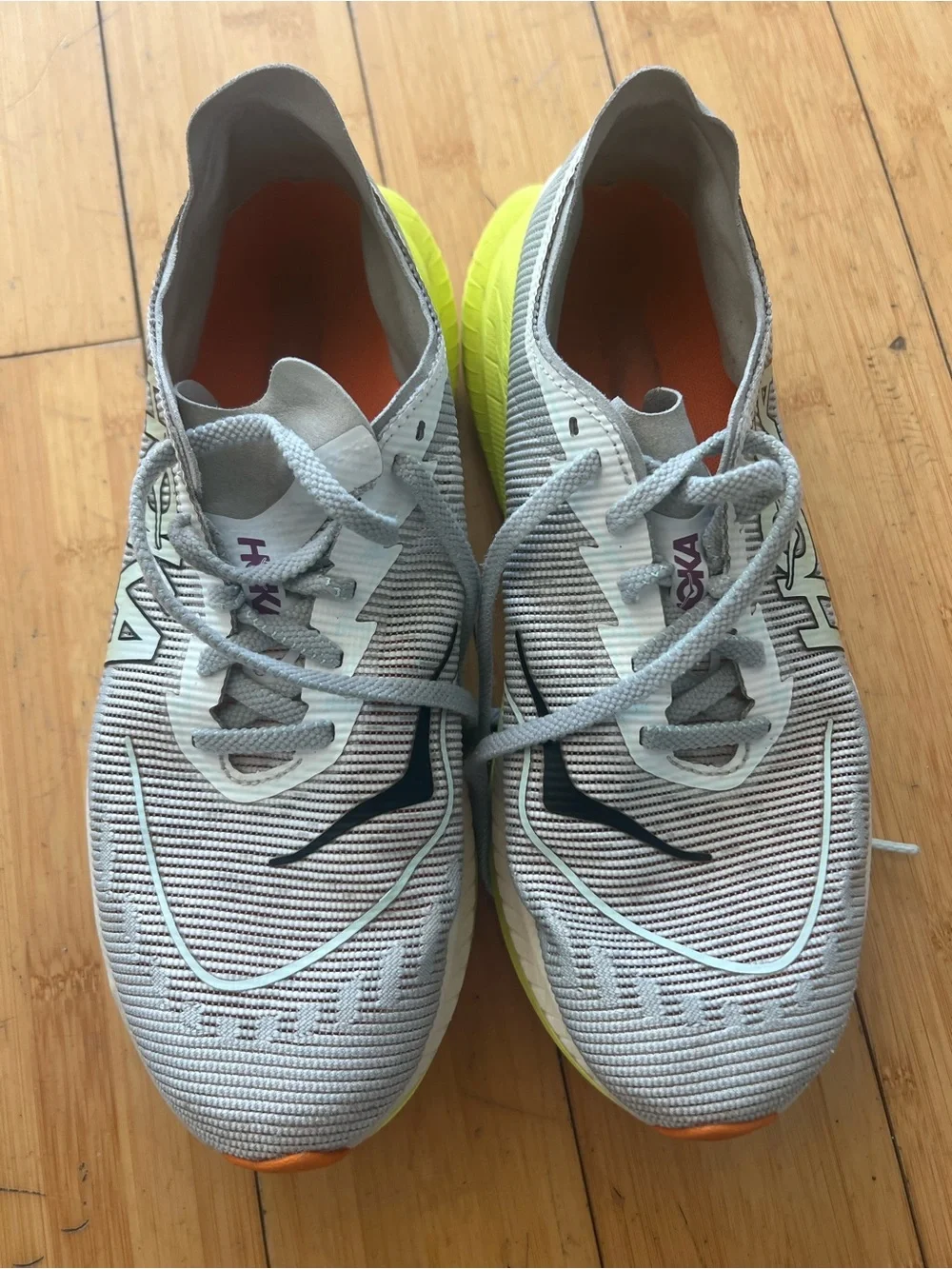 Hoka One One Carbon Fiber Men’s Running Shoes Size 9.5